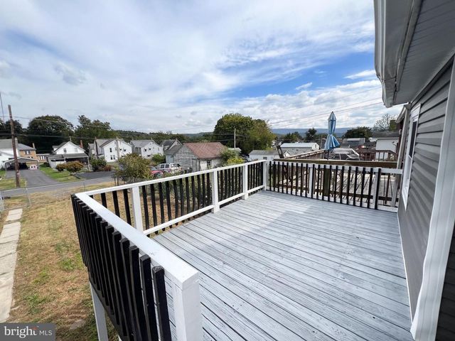 121 N MANN AVE, Yeagertown, PA 17099