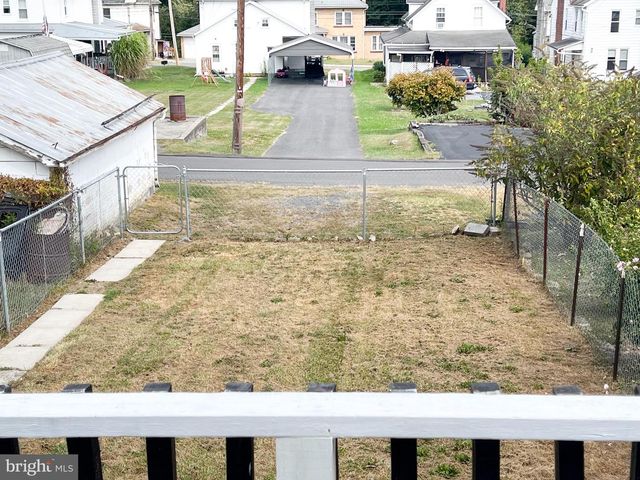 121 N MANN AVE, Yeagertown, PA 17099