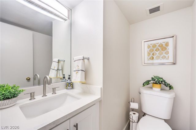 3111 Bel Air Drive 14B, Las Vegas, NV 89109