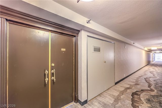 3111 Bel Air Drive 14B, Las Vegas, NV 89109