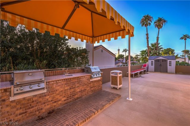 3111 Bel Air Drive 14B, Las Vegas, NV 89109