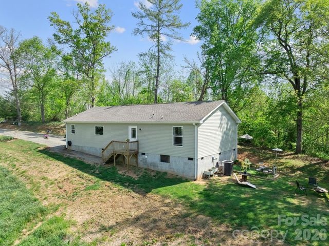 191 Posey Griffin Drive, Mars Hill, NC 28754