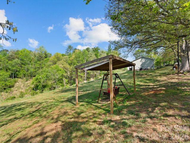 191 Posey Griffin Drive, Mars Hill, NC 28754