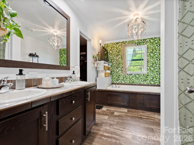 191 Posey Griffin Drive, Mars Hill, NC 28754