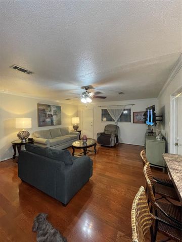 2206 Lee Street Street, Houston, TX 77026