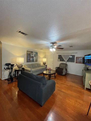 2206 Lee Street Street, Houston, TX 77026