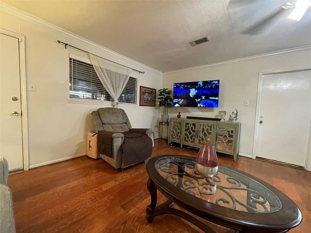 2206 Lee Street Street, Houston, TX 77026