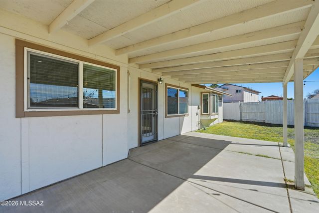 2589 W Edenbrook Place, Tucson, AZ 85741