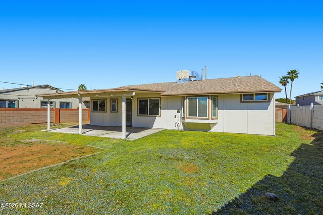 2589 W Edenbrook Place, Tucson, AZ 85741