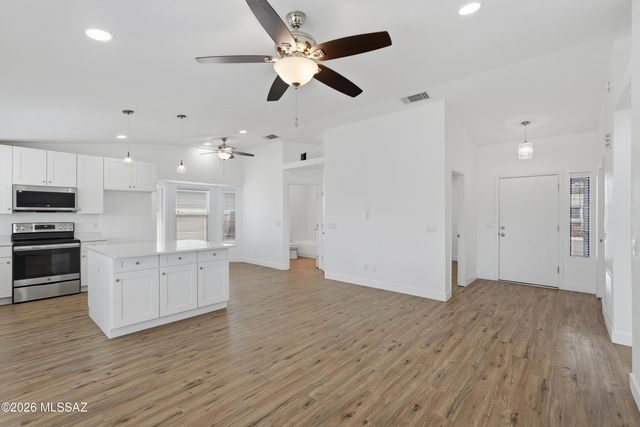 2589 W Edenbrook Place, Tucson, AZ 85741