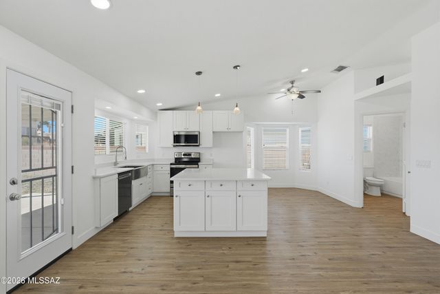 2589 W Edenbrook Place, Tucson, AZ 85741