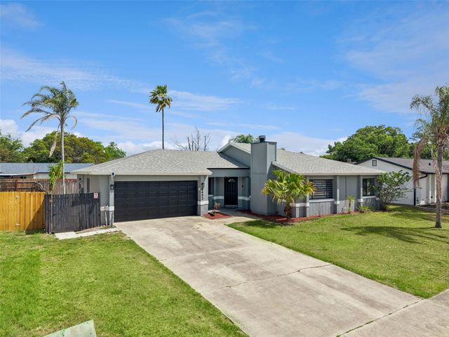 8453 MATTITUCK CIRCLE, Orlando, FL 32829