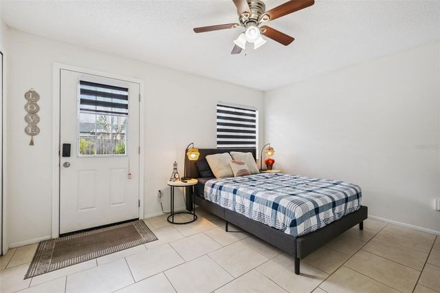 8453 MATTITUCK CIRCLE, Orlando, FL 32829