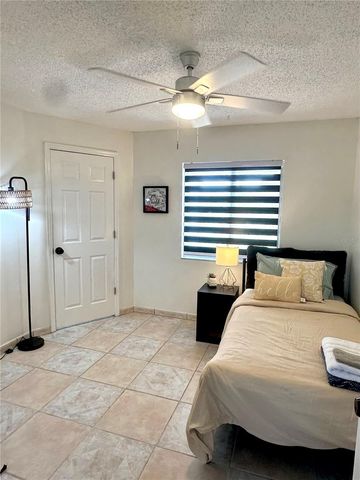 8453 MATTITUCK CIRCLE, Orlando, FL 32829