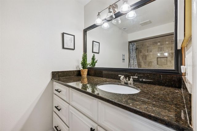 8453 MATTITUCK CIRCLE, Orlando, FL 32829