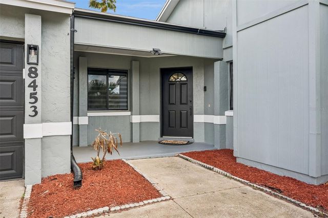 8453 MATTITUCK CIRCLE, Orlando, FL 32829