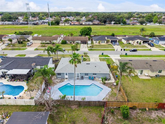 8453 MATTITUCK CIRCLE, Orlando, FL 32829