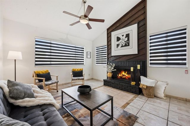 8453 MATTITUCK CIRCLE, Orlando, FL 32829