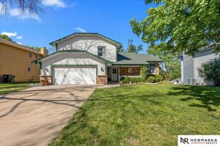 1418 Cherry Tree Lane, Papillion, NE 68133