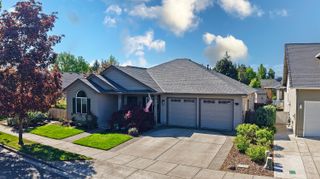 761 Griffin Oaks Drive, Central Point, OR 97502