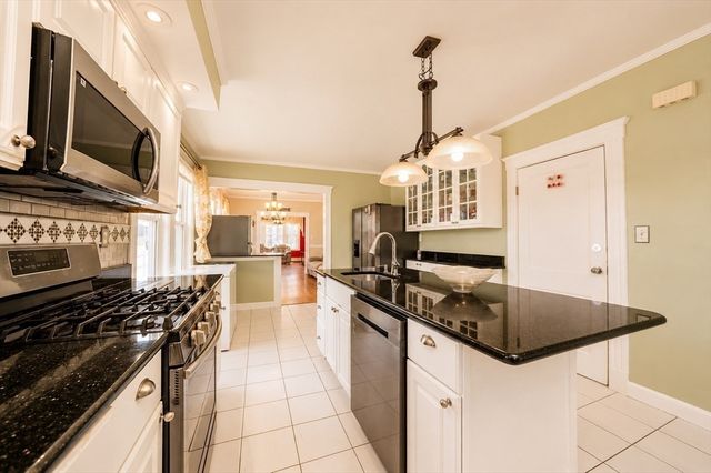 96 Stanton Ave, Revere, MA 02151