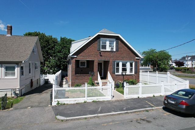 96 Stanton Ave, Revere, MA 02151