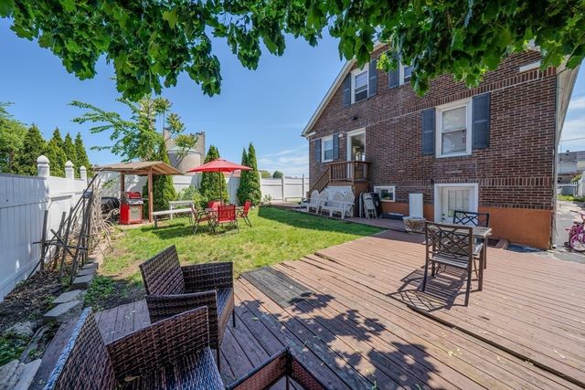 96 Stanton Ave, Revere, MA 02151