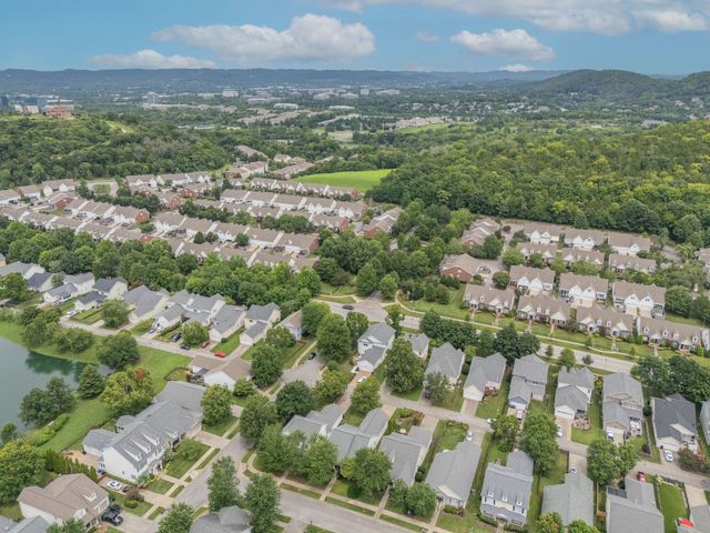 1206 Olympia Pl, Franklin, TN 37067