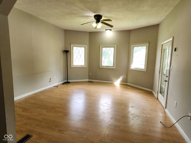307 W Adams Street, Darlington, IN 47940