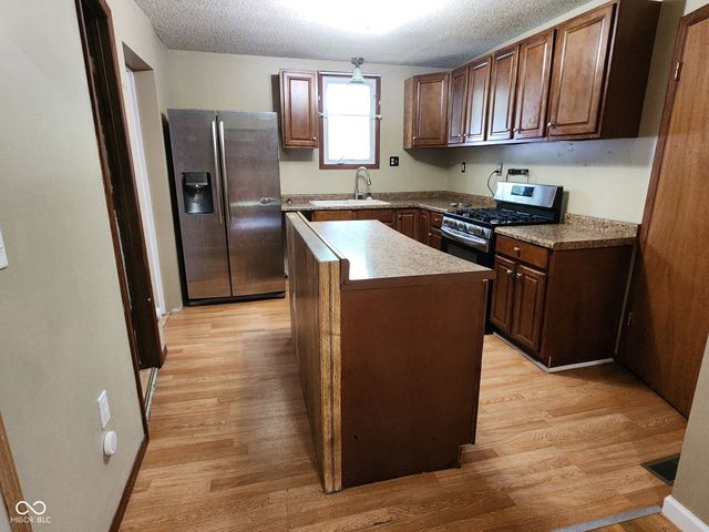 307 W Adams Street, Darlington, IN 47940