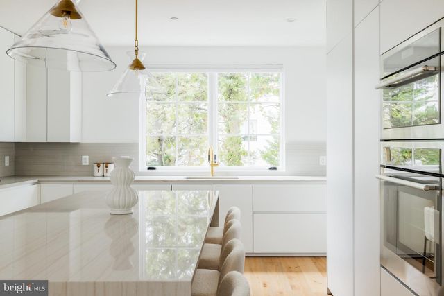 6970 WEST AVE, Chevy Chase, MD 20815