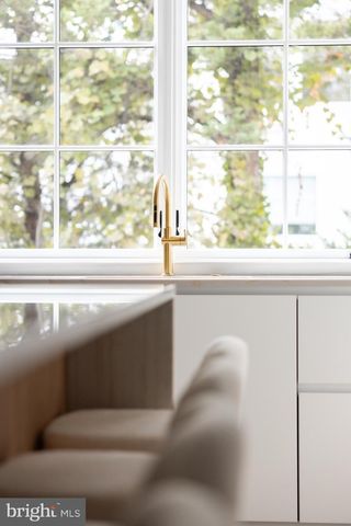 6970 WEST AVE, Chevy Chase, MD 20815