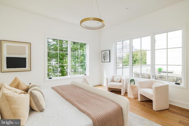 6970 WEST AVE, Chevy Chase, MD 20815