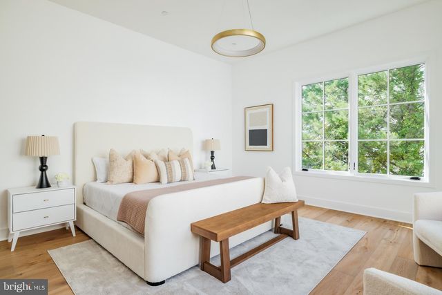 6970 WEST AVE, Chevy Chase, MD 20815