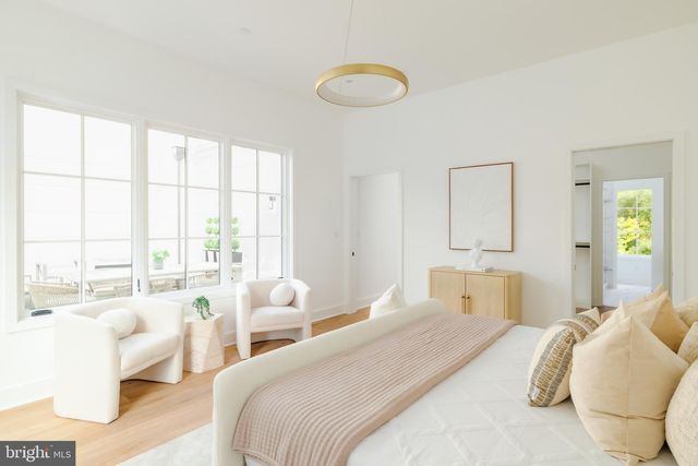 6970 WEST AVE, Chevy Chase, MD 20815