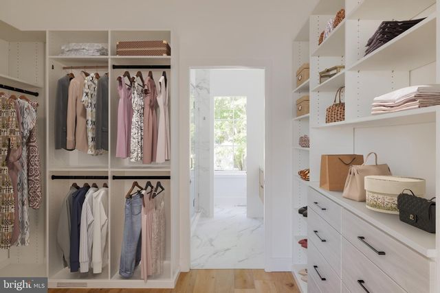 6970 WEST AVE, Chevy Chase, MD 20815