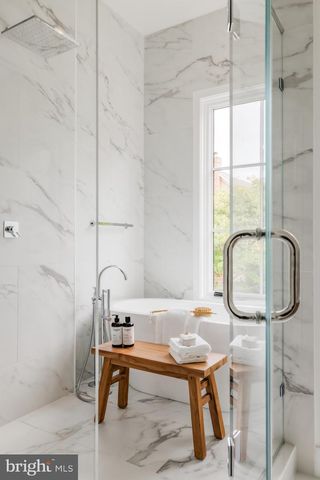 6970 WEST AVE, Chevy Chase, MD 20815