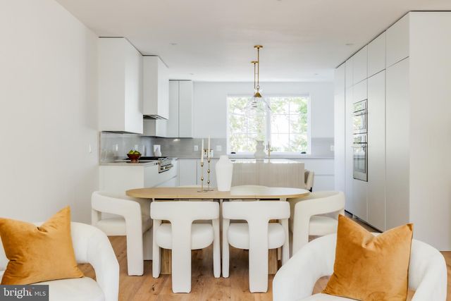 6970 WEST AVE, Chevy Chase, MD 20815