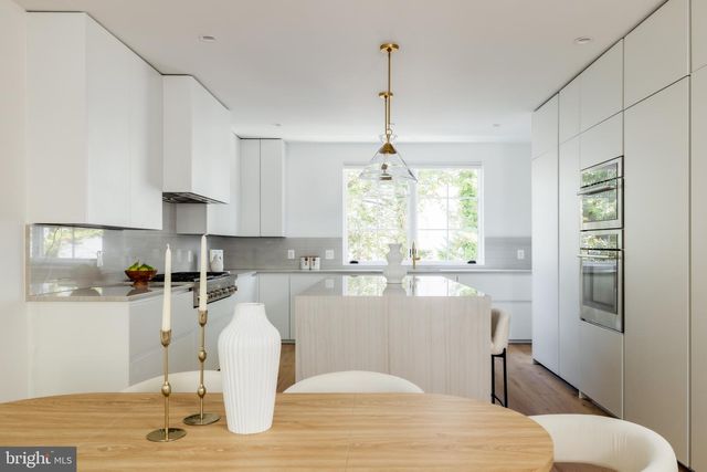 6970 WEST AVE, Chevy Chase, MD 20815