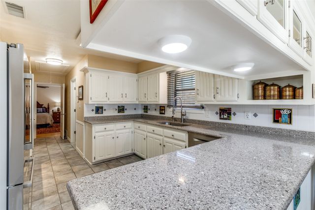 8721 Lacrosse Drive, Dallas, TX 75231