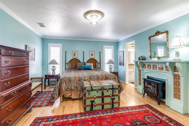 8721 Lacrosse Drive, Dallas, TX 75231