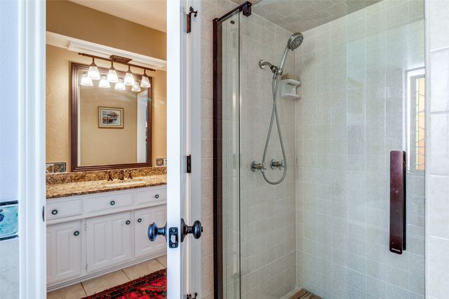 8721 Lacrosse Drive, Dallas, TX 75231