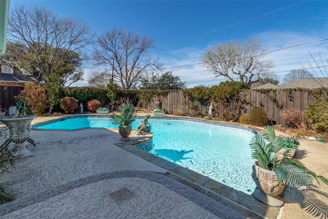 8721 Lacrosse Drive, Dallas, TX 75231