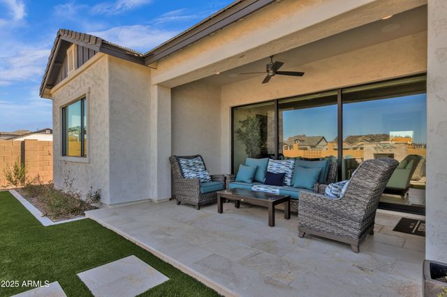 1104 E GLENEAGLE Drive, Chandler, AZ 85249