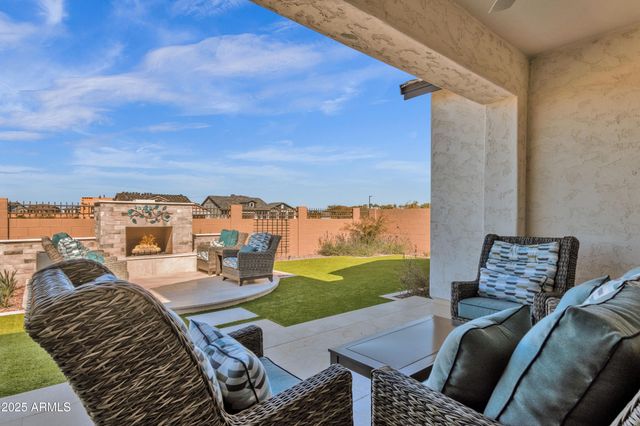 1104 E GLENEAGLE Drive, Chandler, AZ 85249