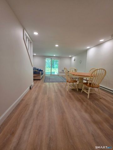 101 West Main Street 4, East Lyme, CT 06357