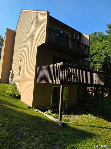 101 West Main Street 4, East Lyme, CT 06357