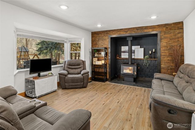 330 Swauk Creek Lane, Cle Elum, WA 98922