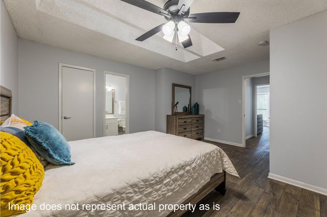 1903-S14 Place Rebecca Lane, Houston, TX 77090