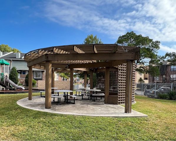 1903-S14 Place Rebecca Lane, Houston, TX 77090